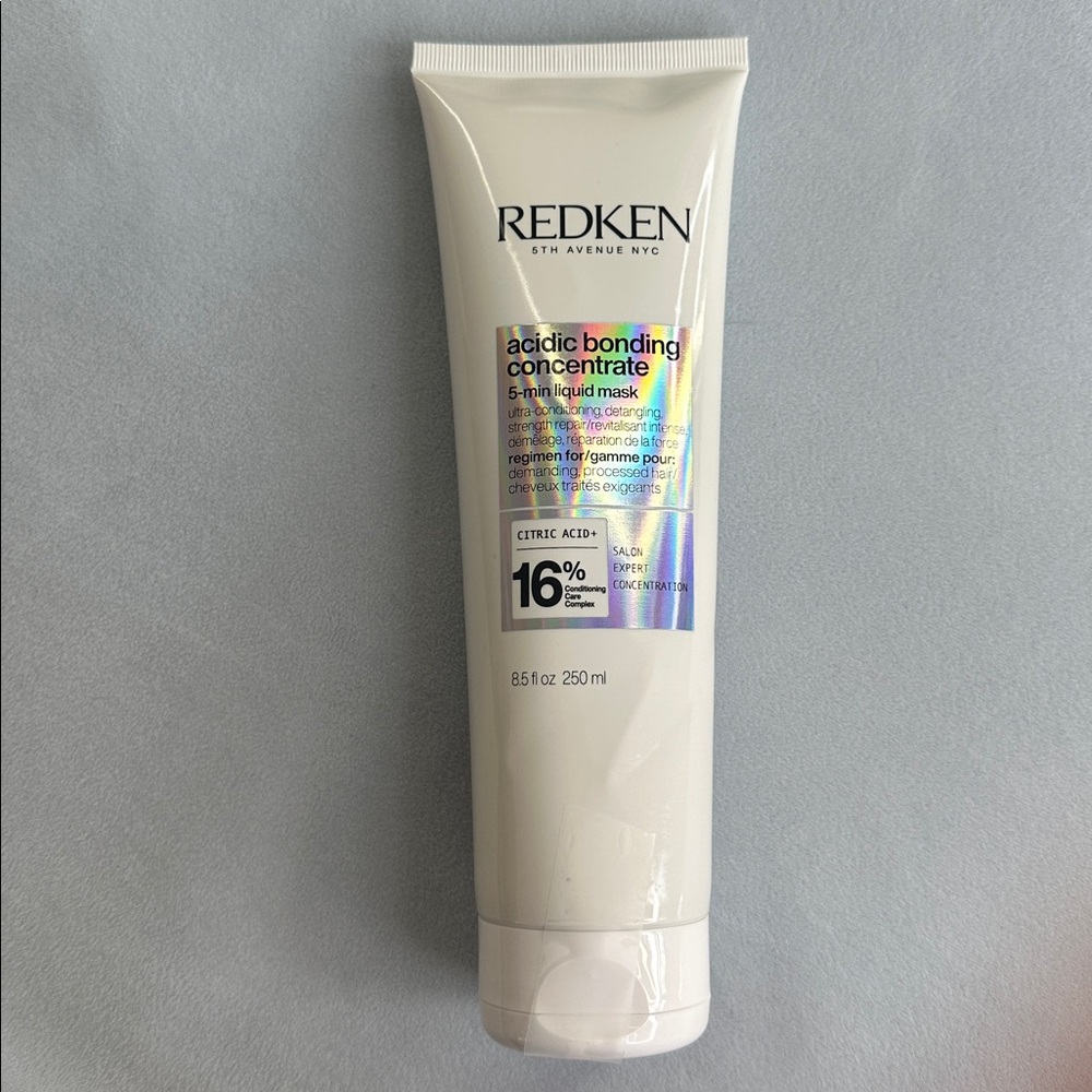 🛁 REDKEN | ACIDIC BONDING CONCENTRATE 5 MINUTE
LIQUID MASK